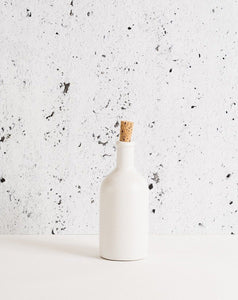 Stoneware Oil Bottle Jazz 21 oz - White